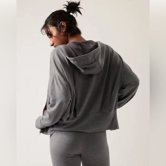 NWT Athleta Balance Sweatshirt. 3X. Heather Gray. - Picture 3 of 10
